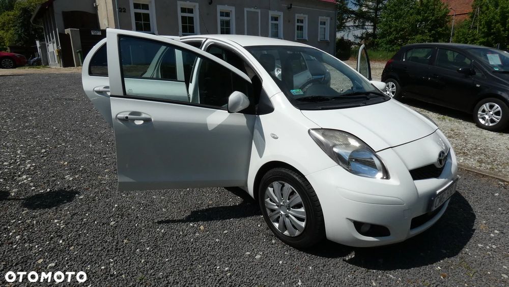 Toyota Yaris 1.33 2010 - 9