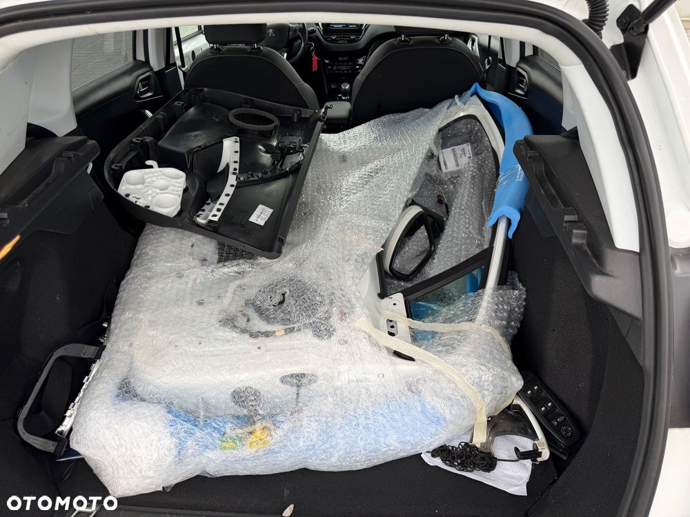 Peugeot 2008 PureTech 110 GPF Stop&Start EAT6 Crossway - 10