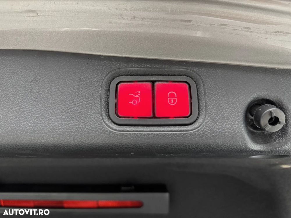 Mercedes-Benz E 220 d 9G-TRONIC Edition AMG Line - 12
