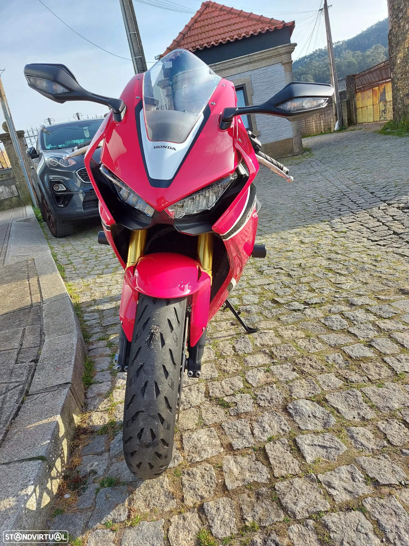 Honda CBR CBR1000RR Fireblade - 9