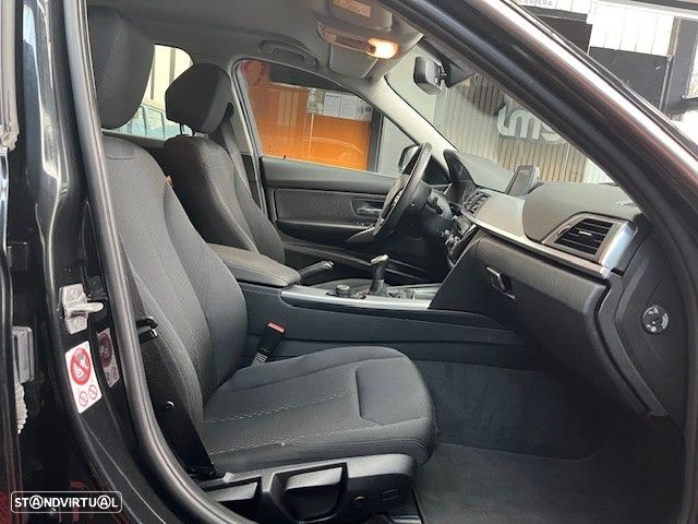 BMW 318 d Touring - 8