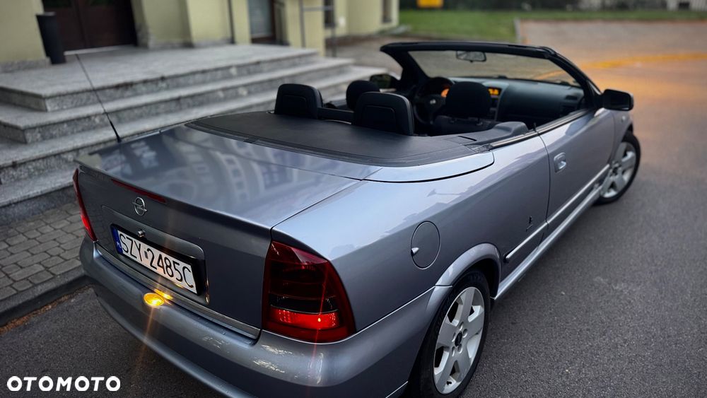 Opel Astra 1.8 Bertone - 11