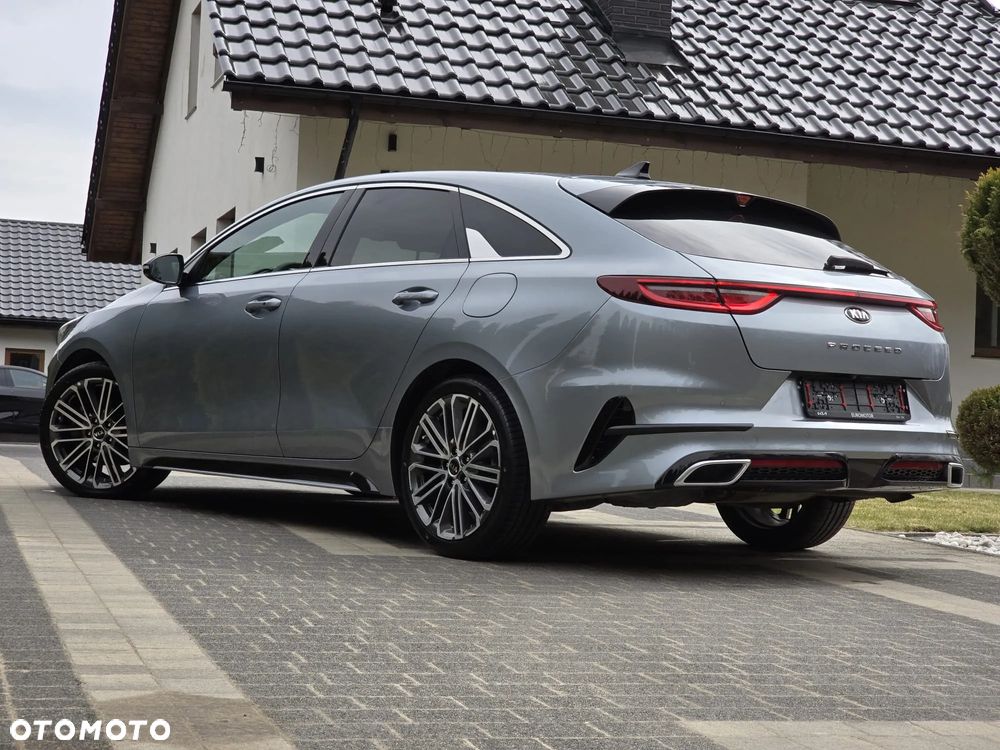 Kia ProCeed 1.6 CRDi DCT7 SCR GT LINE - 11
