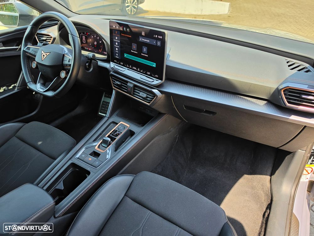 Cupra Leon 1.5 e-Hybrid DSG - 21