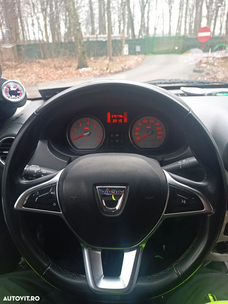 Dacia Logan 1.5 dCi Laureate - 8