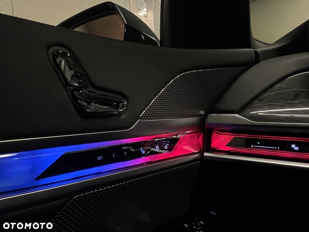 BMW Seria 7 - 14