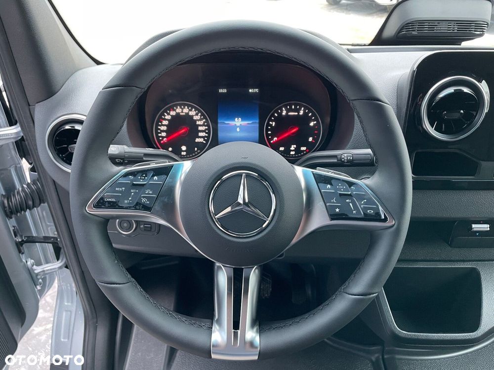 Mercedes-Benz Sprinter 317 CDI Reflektory LED Hak 3,5t. - 19