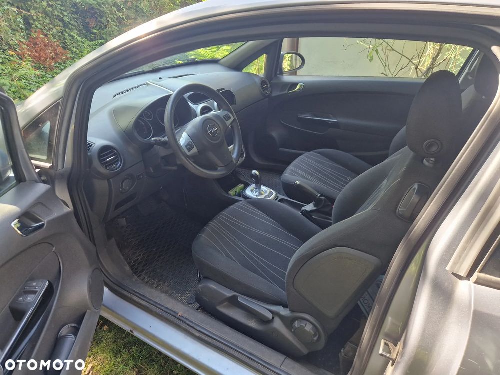 Opel Corsa - 13