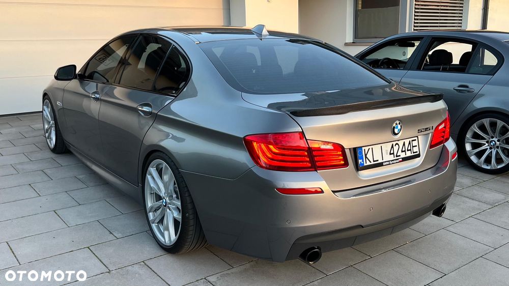 BMW Seria 5 535i Sport-Aut - 9