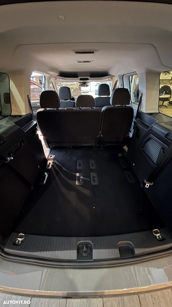 Ford Tourneo Connect 1.5L LWB PHEV Titanium - 19