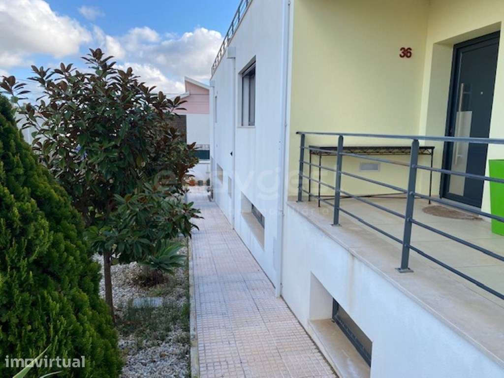 Moradia com vista desafogada sobre a vila e a baía-São martinho do ... - Grande imagem: 2/22