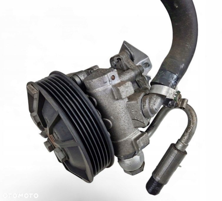BMW E81 E87 E90 E91 E92 N52 2.5i 3.0i POMPA WSPOMAGANIA LF30 LUK 135 bar - 1