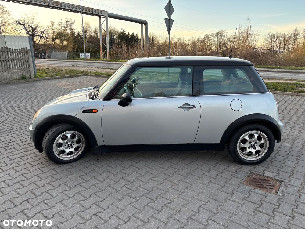 MINI Cooper Standard - 2