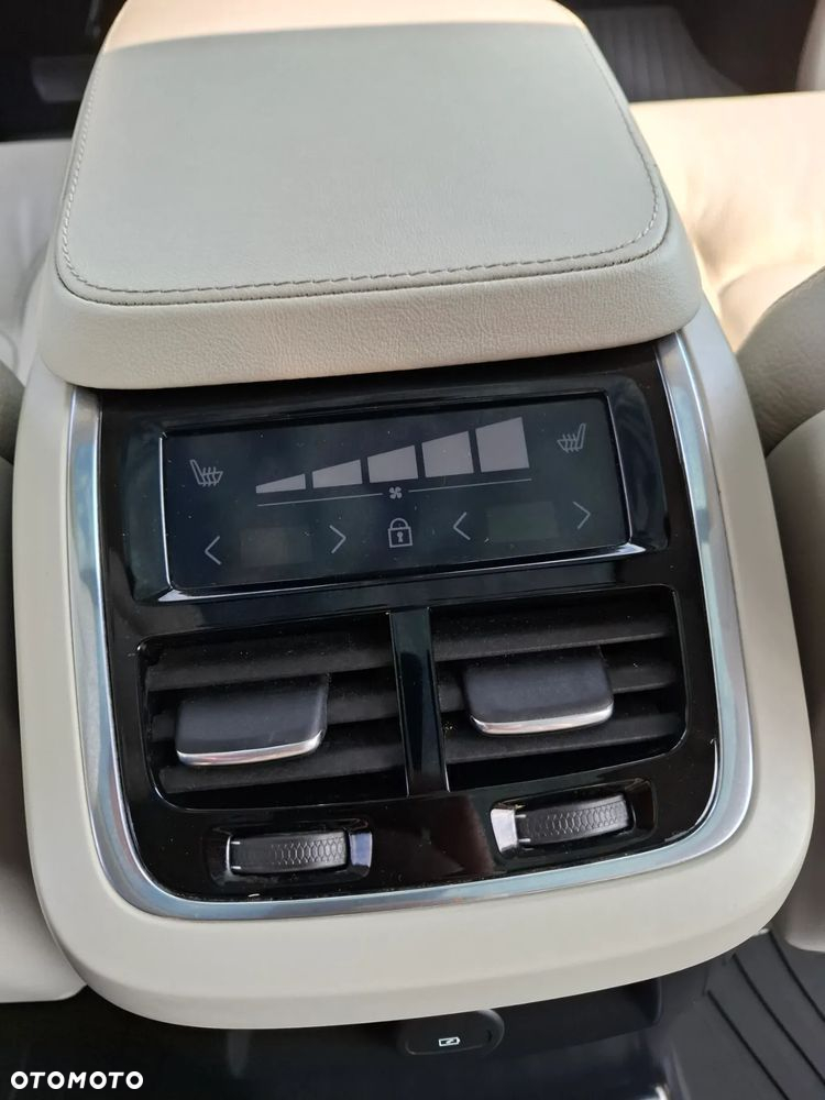 Volvo XC 90 T8 AWD Plug-In Hybrid Plus Bright 7os - 20