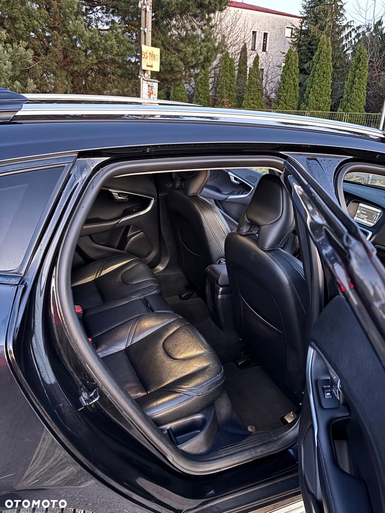 Volvo V40 T5 Momentum - 9
