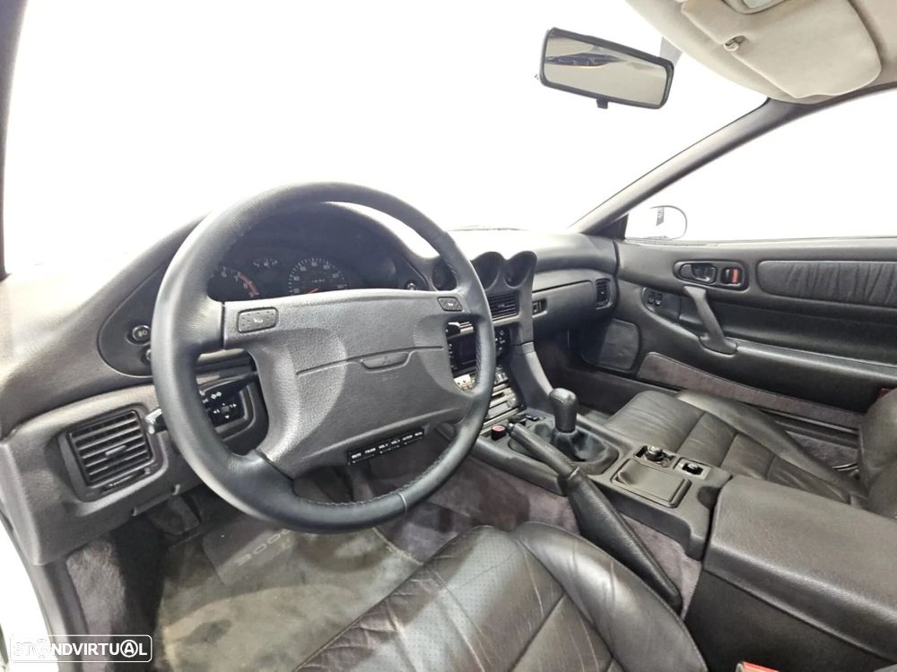 Mitsubishi 3000 GT - 18