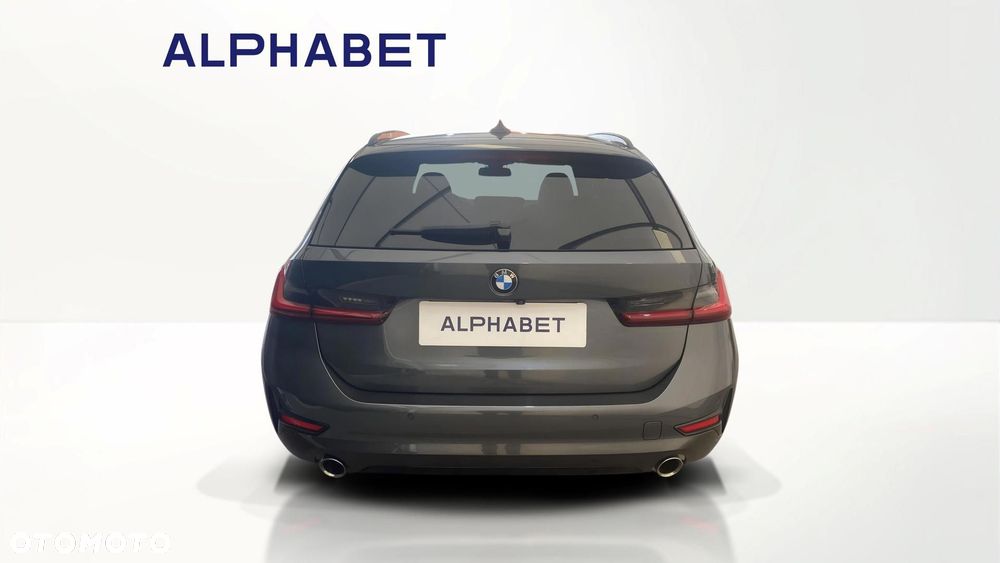 BMW Seria 3 318i - 4