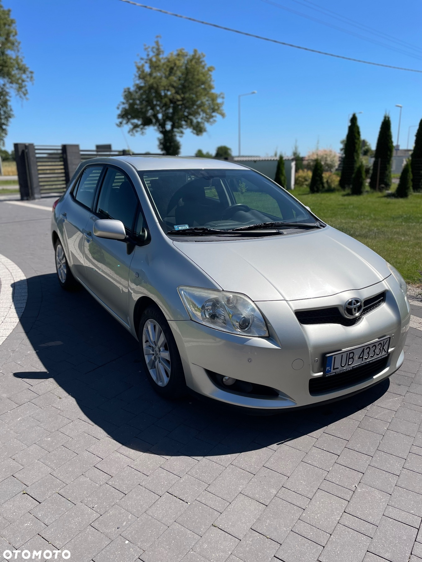 Toyota Auris 2.0 D-4D Sol - 2