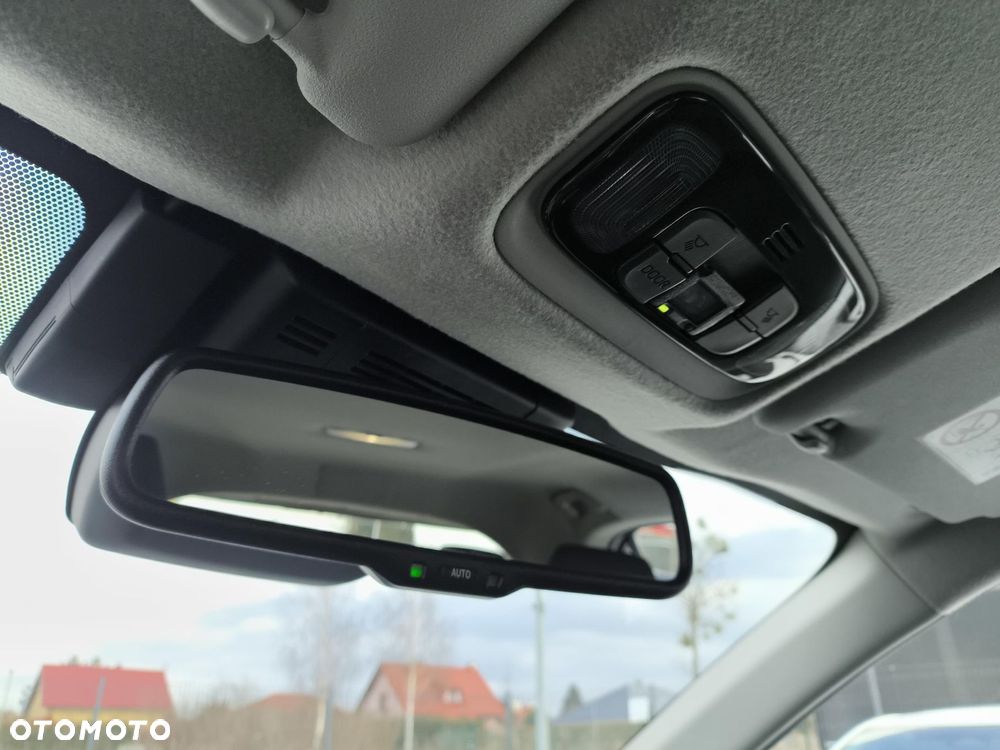 Toyota Yaris Cross Hybrid 1.5 Comfort - 28