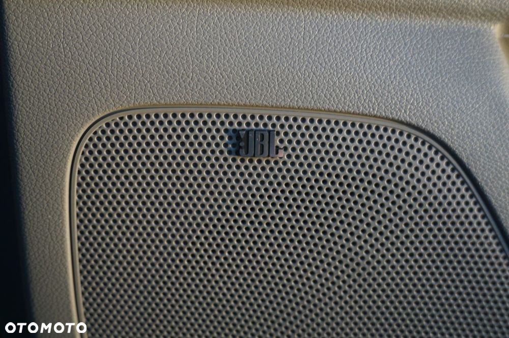 Kia Sportage 2,0 CRDI AWD Platinum - 26