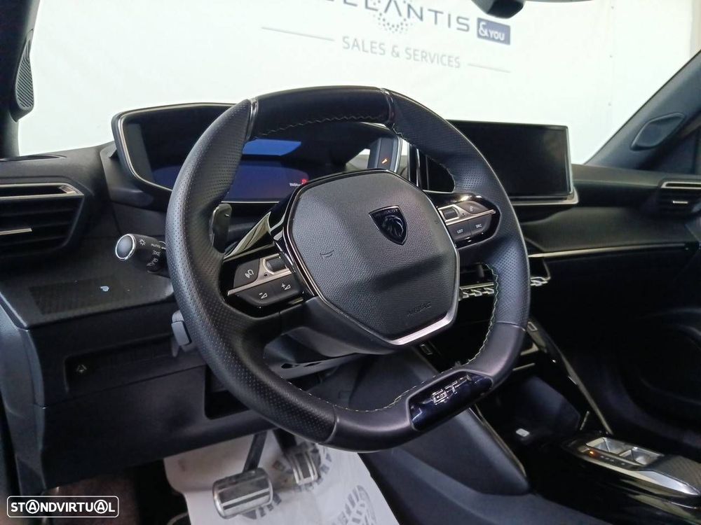 Peugeot 2008 1.2 PureTech GT EAT8 - 12