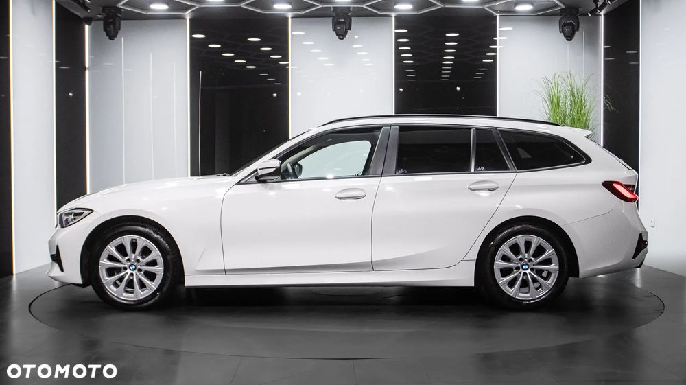 BMW Seria 3 318i Advantage sport - 4