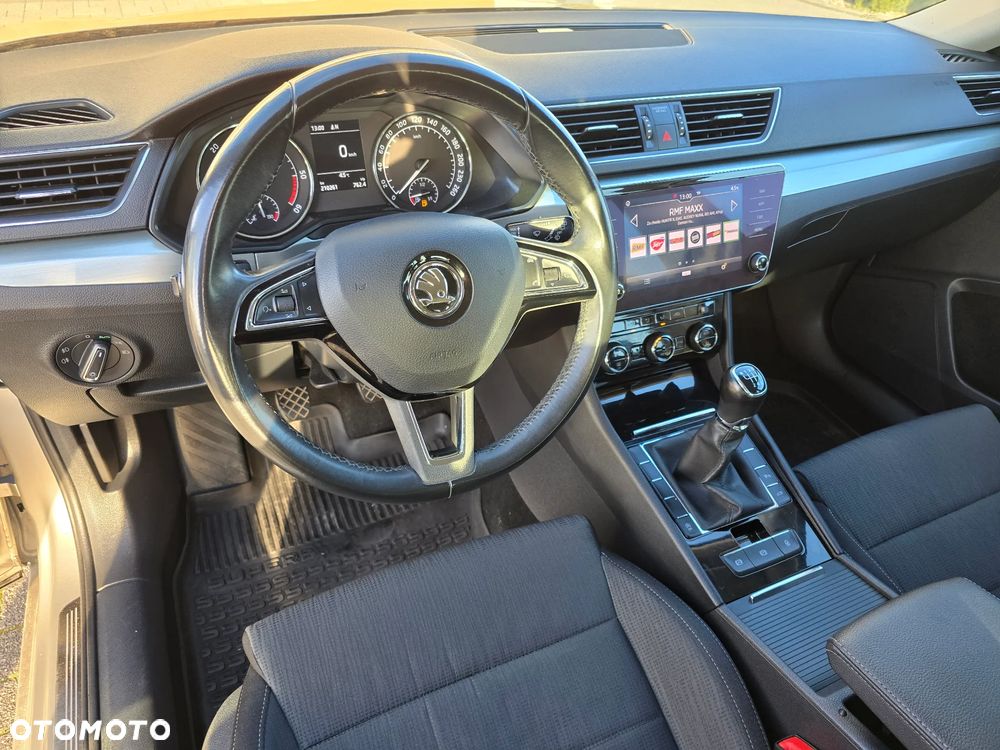 Skoda Superb 2.0 TDI Ambition - 18