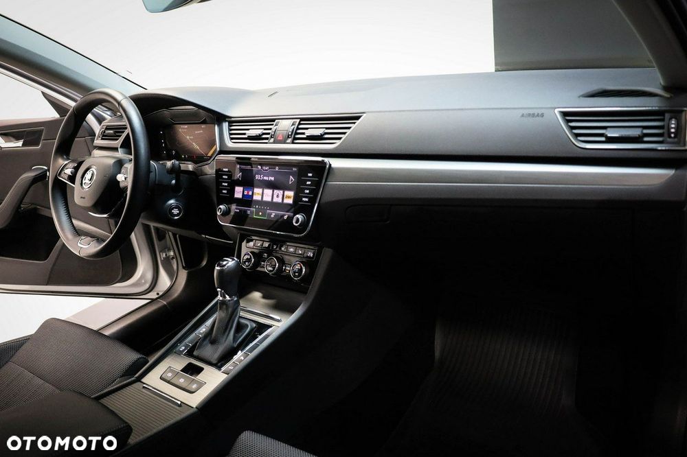 Skoda Superb 2.0 TSI Style DSG - 25