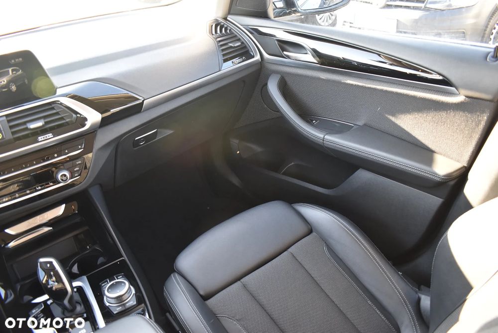 BMW X3 xDrive20d MHEV xLine - 22