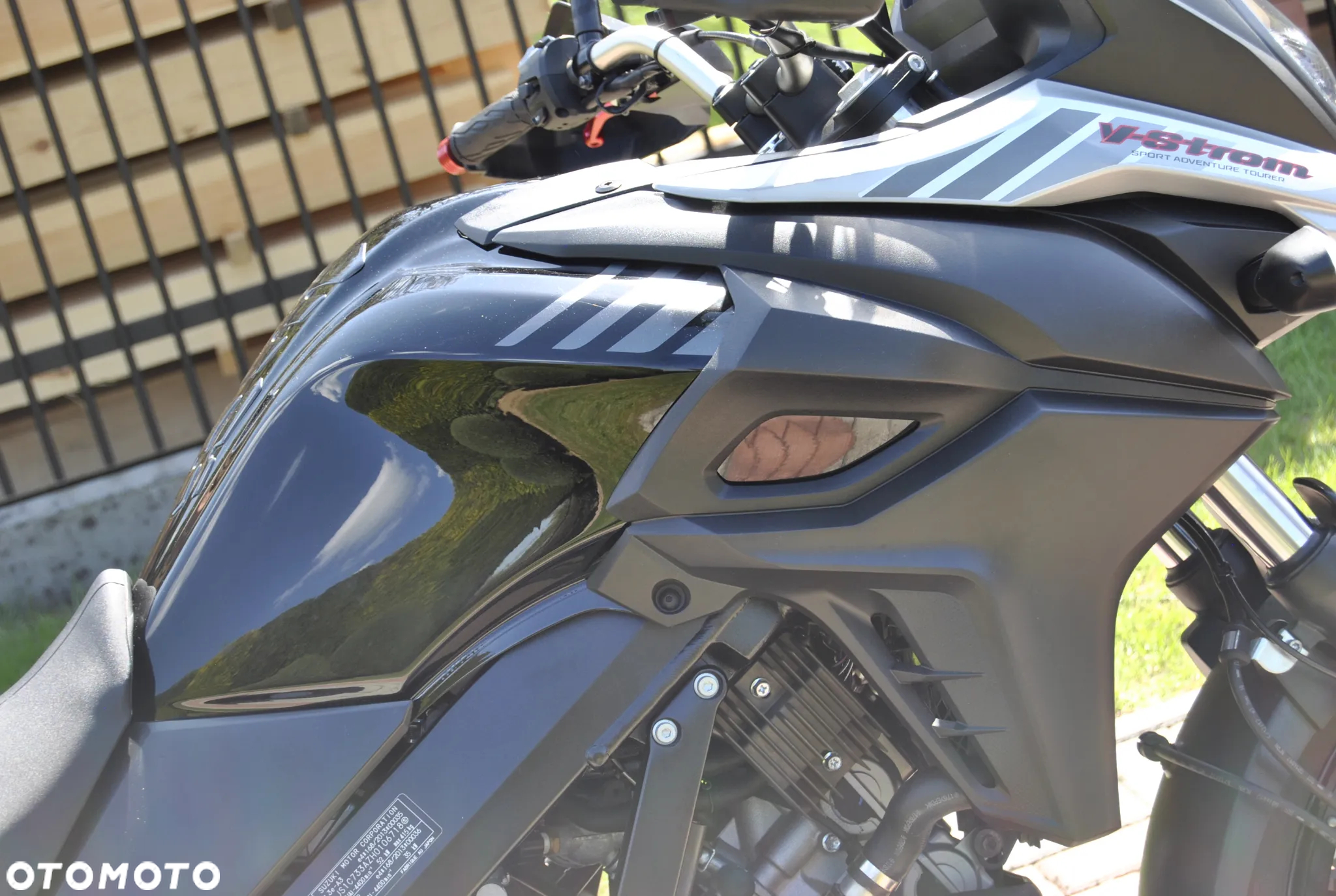 Suzuki V-STROM - 23