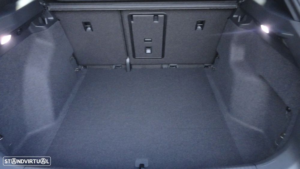 VW ID.4 - 32