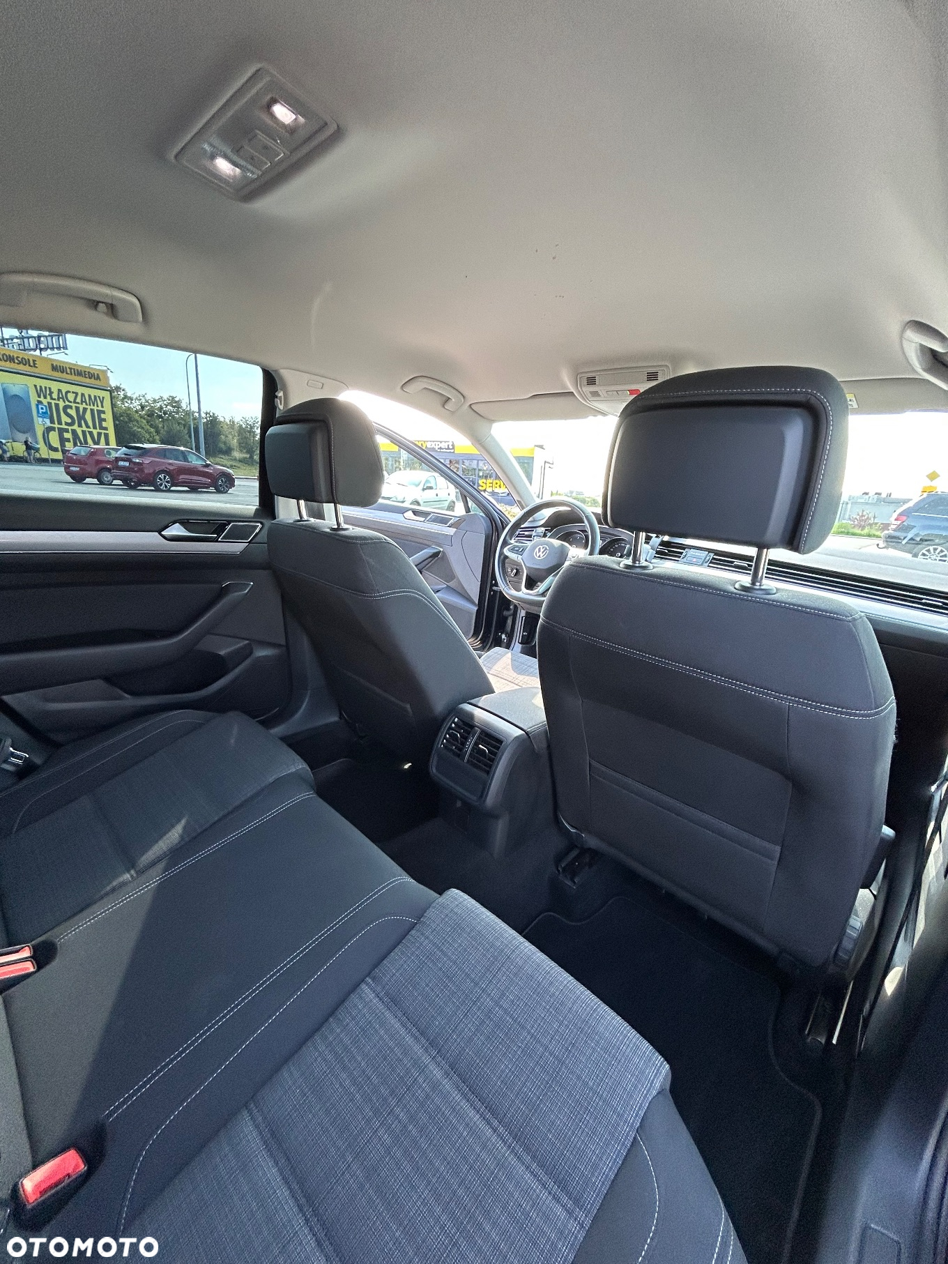 Volkswagen Passat 2.0 TDI EVO Business - 24
