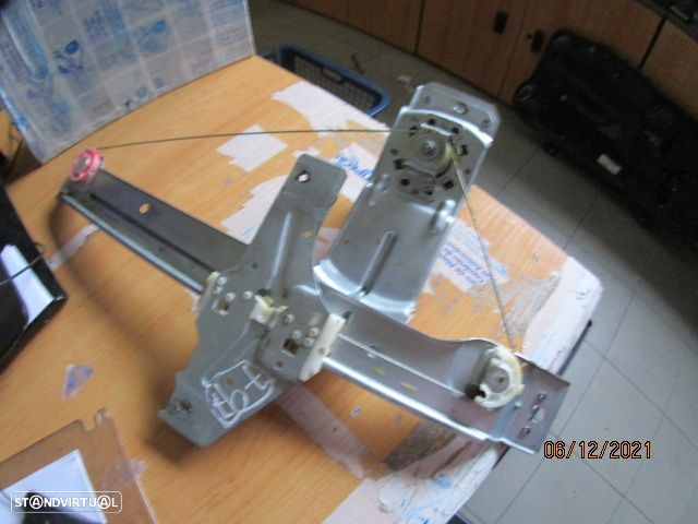 Elevador Manual 9680203780A PEUGEOT 207 SW 2010 5P TD - 2