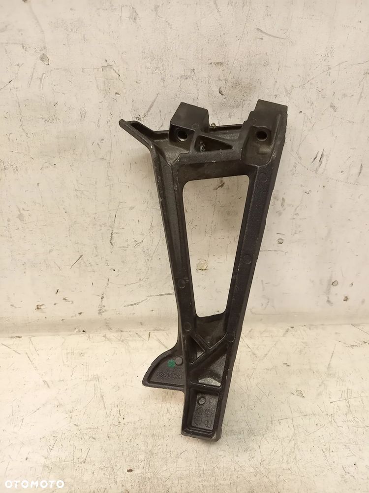 Ducati Monster 1100 Evo mocowanie wspornik podnóżka pasażera tyl lewy - 4