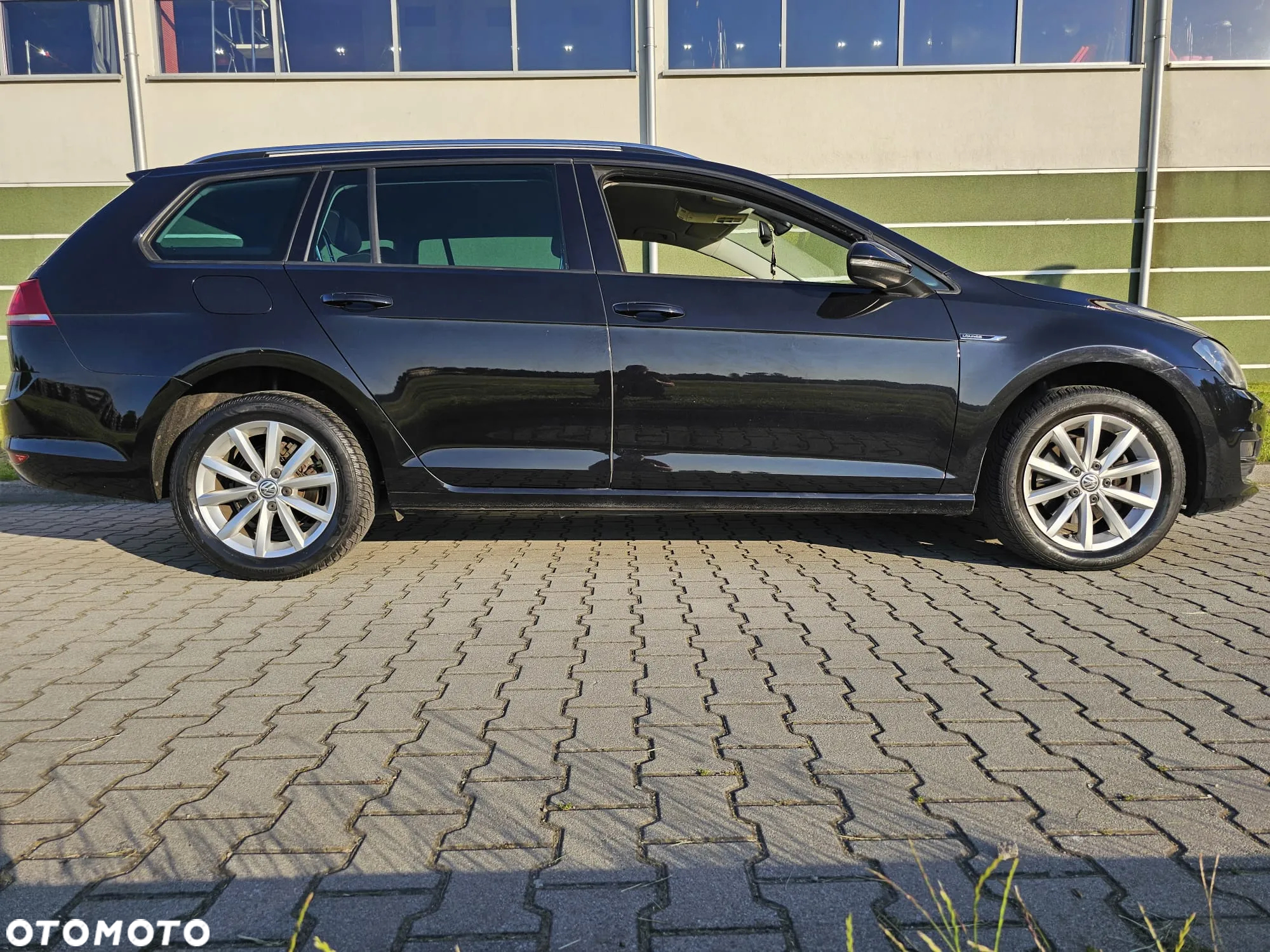 Volkswagen Golf 1.6 TDI 4Motion BlueMotion Technology Lounge - 8