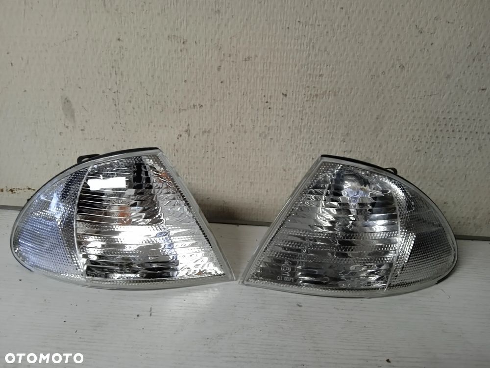 MIGACZ PRAWY LUB LEWY PRZEDNI BMW E46 SEDAN/KOMBI 98-01 NOWY ZAMIENNIK - 1