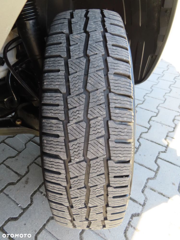 Mercedes-Benz Sprinter 519 CDI 190 KM Chłodnia Winda Załadowcza BÄR 750 Kg Agregat Zasilany Na Postoju 230 V Izoterma ACORD 3500 mm Dł. 6 Euro Palet Rozstaw Osi L2- 3665 mm, DMC 3500 Kg Tylne Koła Bliźniacze WZMACNIANY Stan Wizualny I Techniczny NOWY Tak Jak Z Taśmy Produkcyjnej Gotowy Dostępny OKAZJA POLECAM - 13