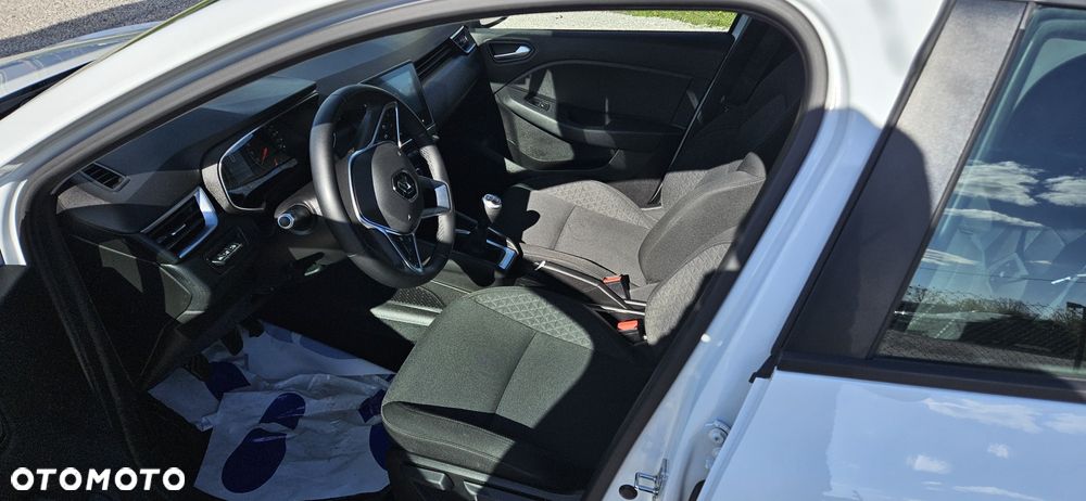 Renault Clio - 6