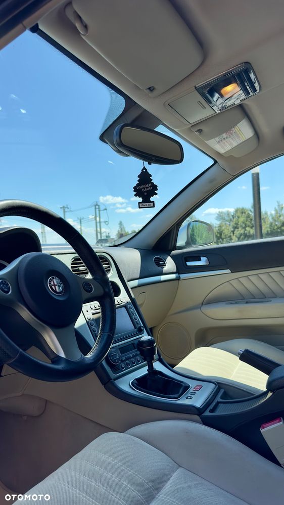 Alfa Romeo 159 2.4 JTDM 20V DPF Distinctive - 32