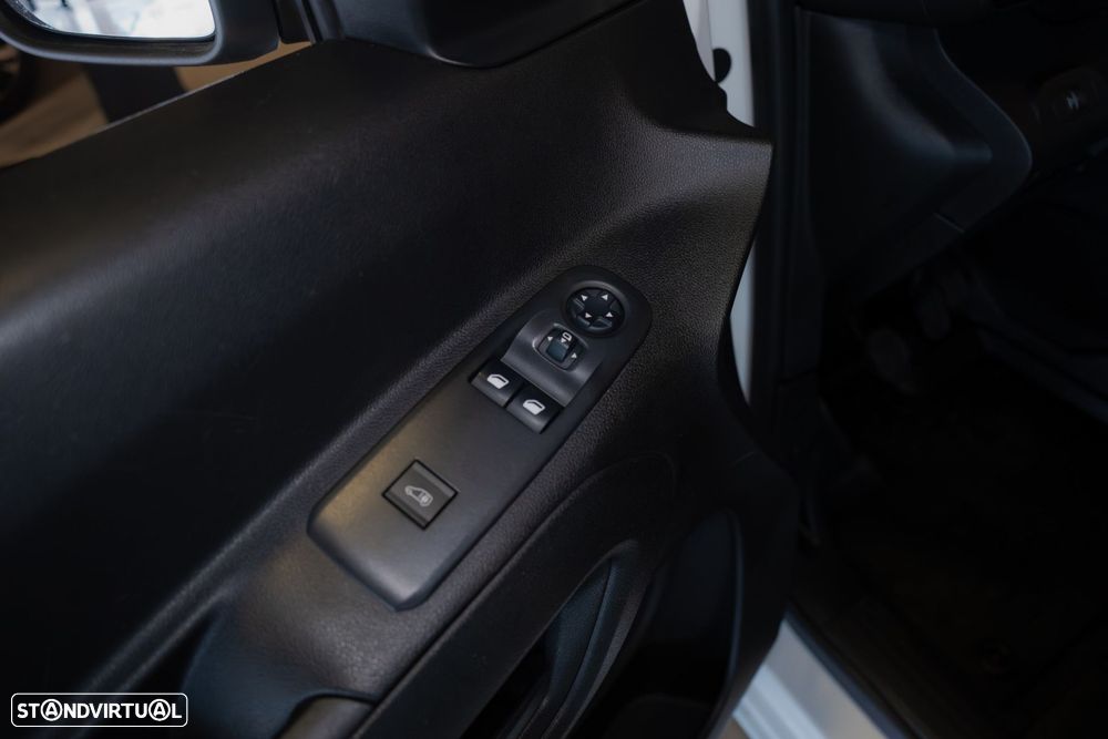 Citroën Berlingo 1.2 PureTech M Feel - 19