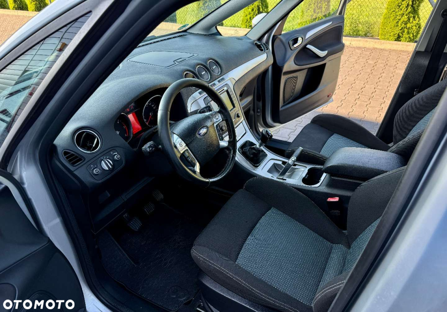 Ford S-Max - 14