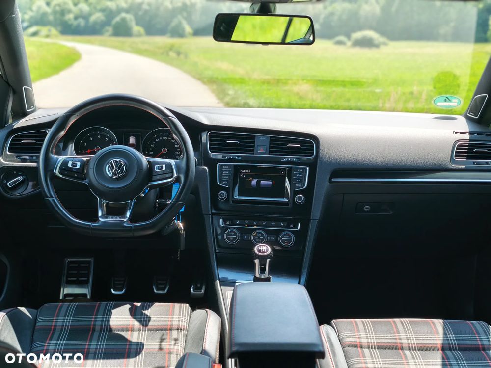 Volkswagen Golf GTI BlueMotion Technology - 13