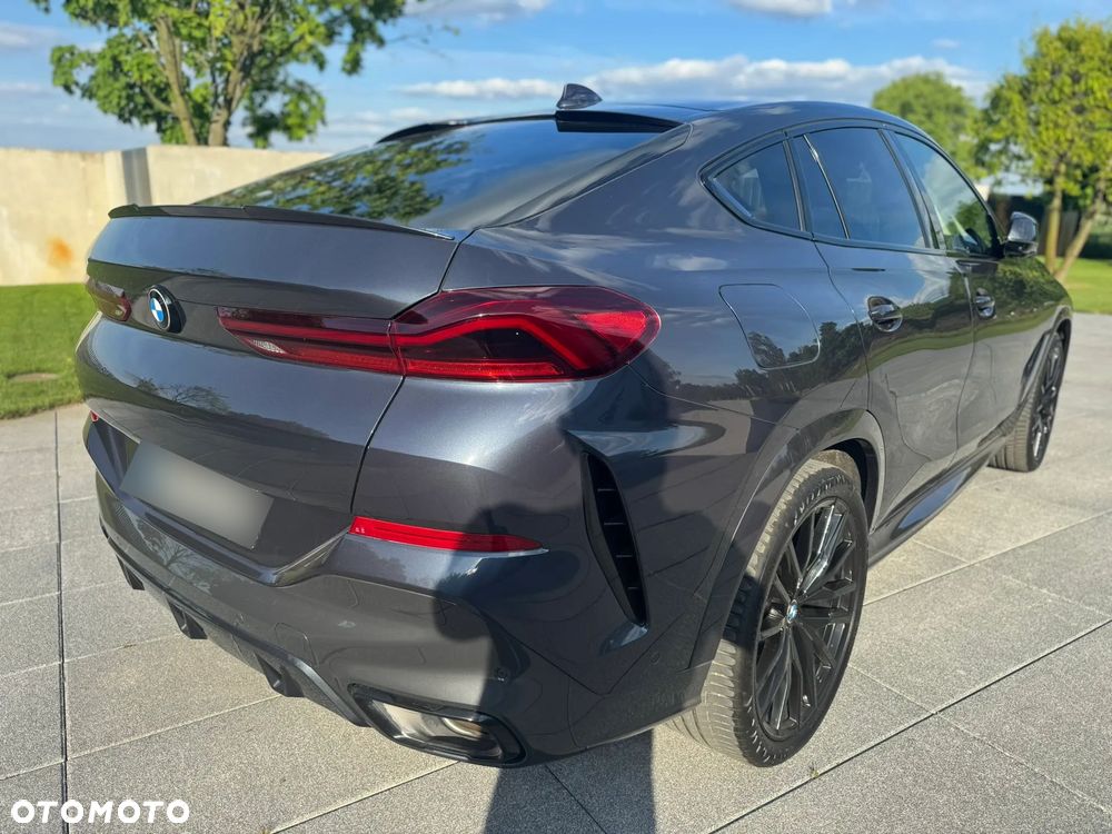 BMW X6M M50d - 12