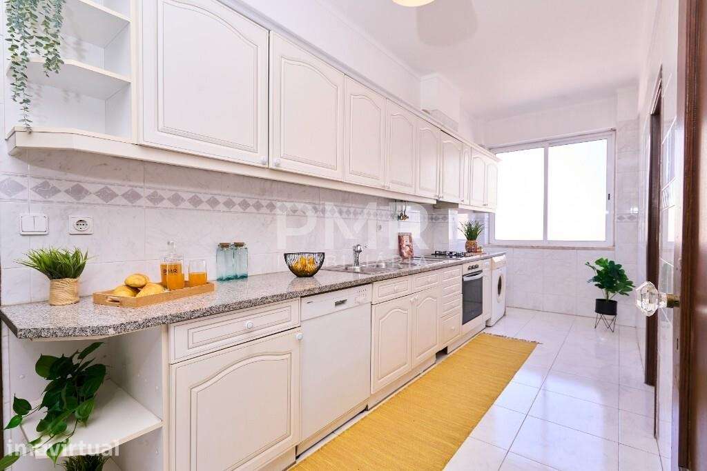 Apartamento T4 com estacionamento junto ao Metro e Parque da Quinta da - Grande imagem: 4/22