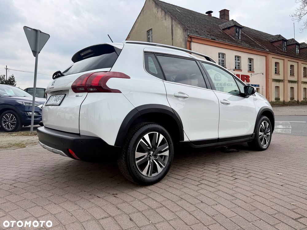 Peugeot 2008 PureTech 110 Stop&Start GT-Line Edition - 24