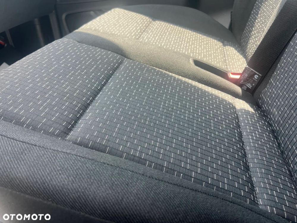 Mercedes-Benz Vito - 30