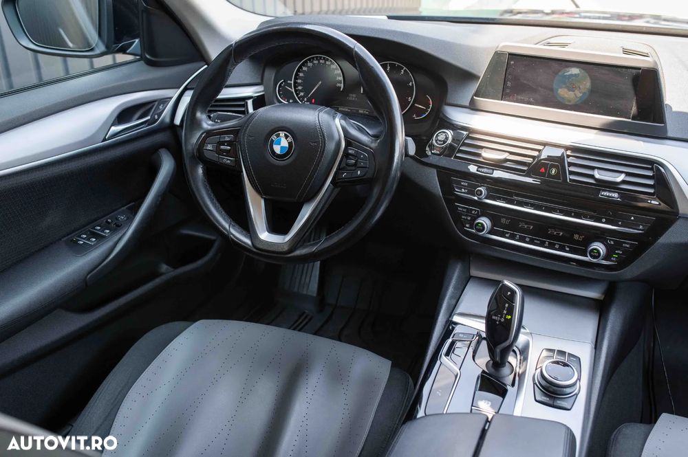BMW Seria 5 520d xDrive AT - 9