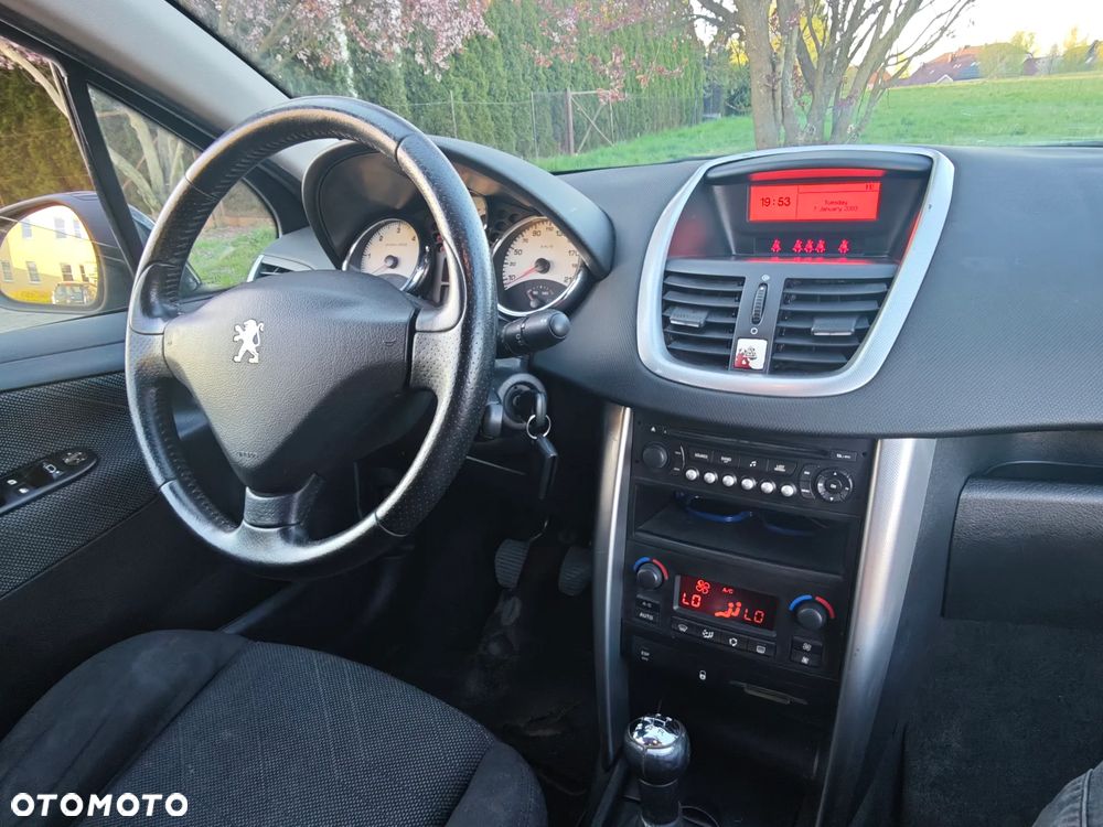 Peugeot 207 - 4