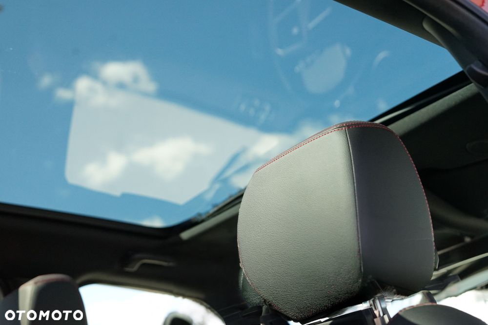 Land Rover Discovery Sport - 27
