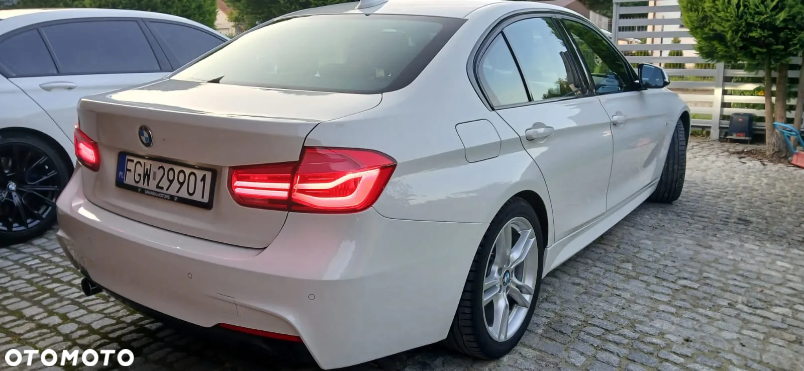 BMW Seria 3 318i - 4